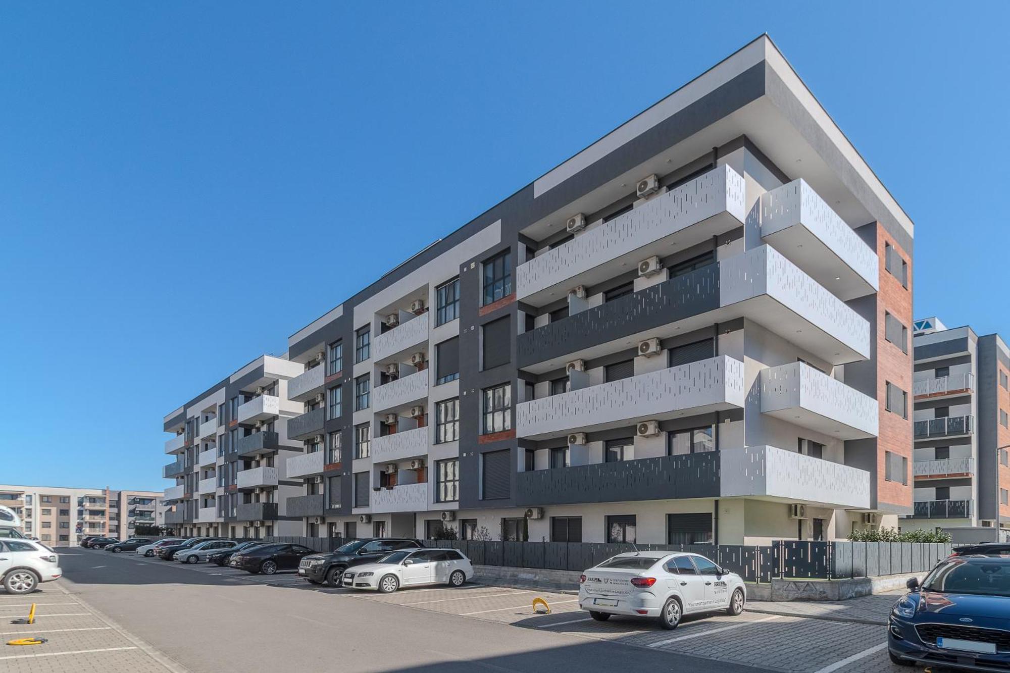 Апартаменты Ceyrat Flat Орадя Экстерьер фото